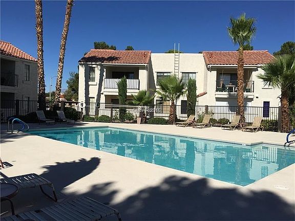 5th image of 4813 Nara Vista Way Unit 102