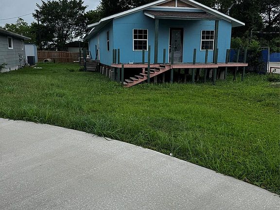3rd image of 522 Grand Ave