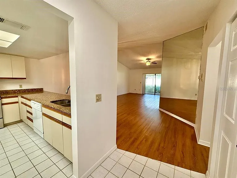 18308 Aintree Ct — Photo 4