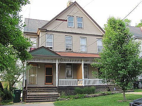 1st image of 1358 Burdett Ave