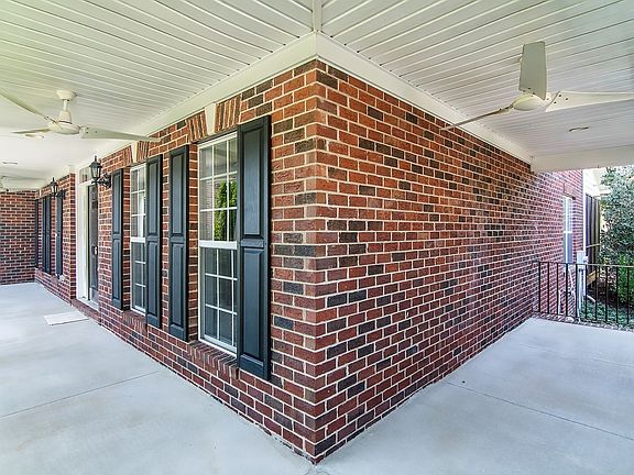 4th image of 6 Glengrove Dr
