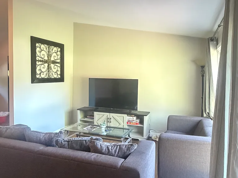 2705 NW 86th St — Photo 12