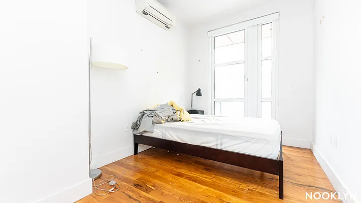 Rented by Nooklyn NYC LLC | media 8