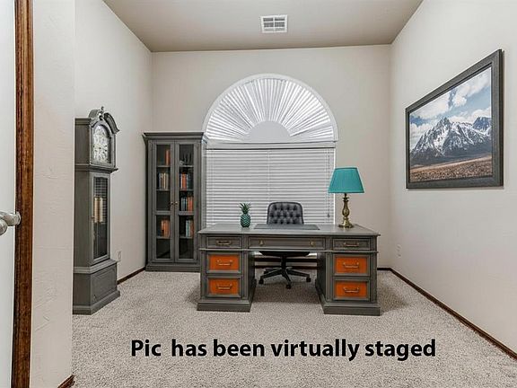 3rd image of 2403 E Headwind Dr