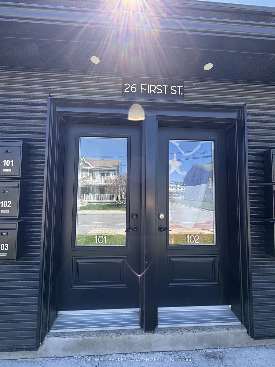 Building Photo - 26 1st St W #101