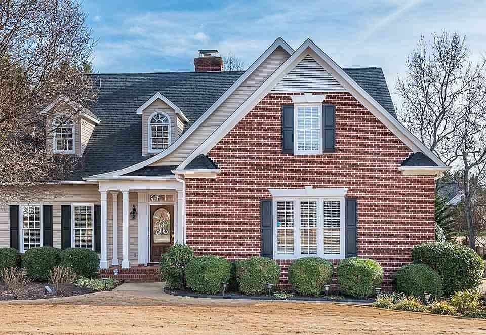 1st image of 211 Brushy Meadows Dr