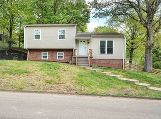 1218 Thomas Rd, South Charleston, WV 25303