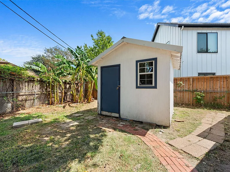 1510 Afton St — Photo 24