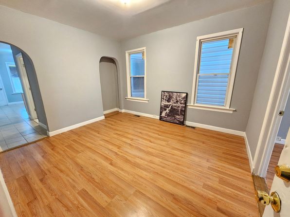 100 N 4th St #1