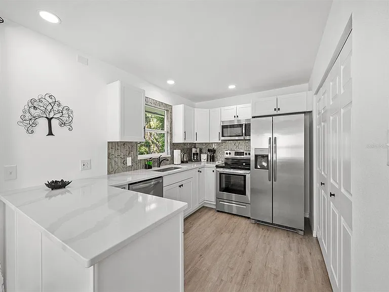 23019 Seneca Ave #B — Photo 9
