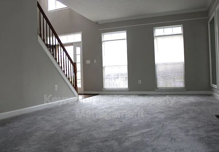 1614 Albert Dr — Photo 13