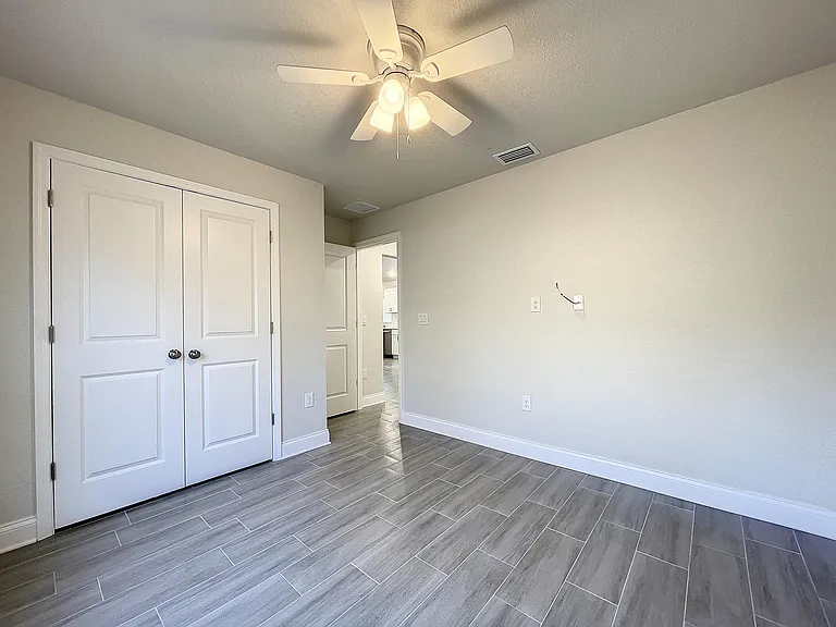 427 Petteway Dr — Photo 16