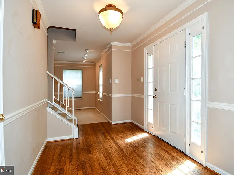 16853 Capon Tree Ln — Photo 5