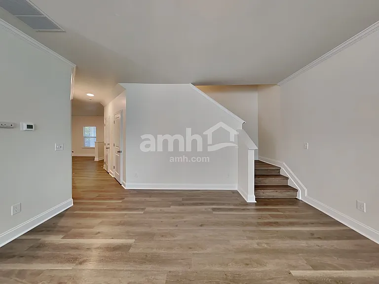 2444 Beal St — Photo 7