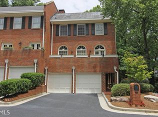 425 Jefferson Cir, Sandy Springs, GA