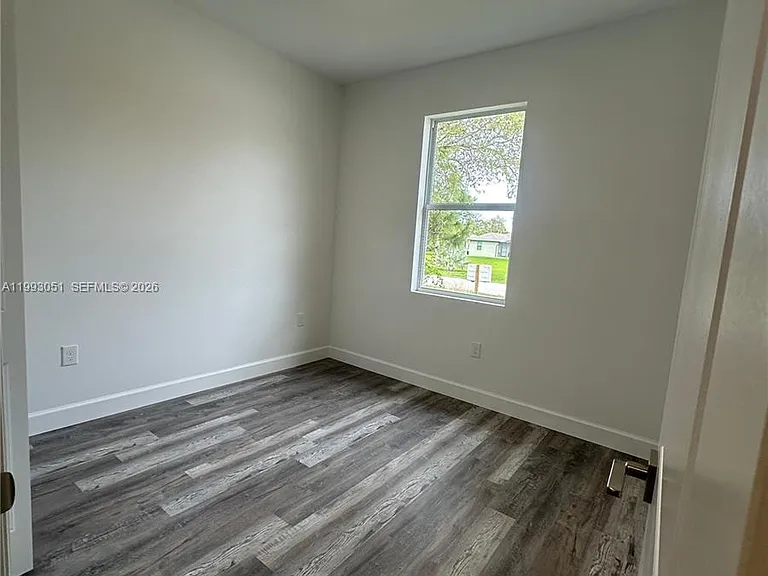10087 Amicola St #0 — Photo 7
