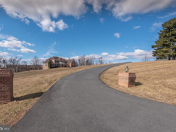 4th image of 41030 Canongate Dr