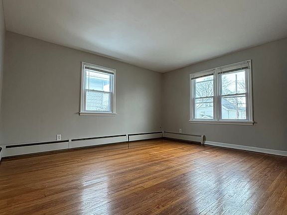 4th image of 218 W Filbert St APT 4