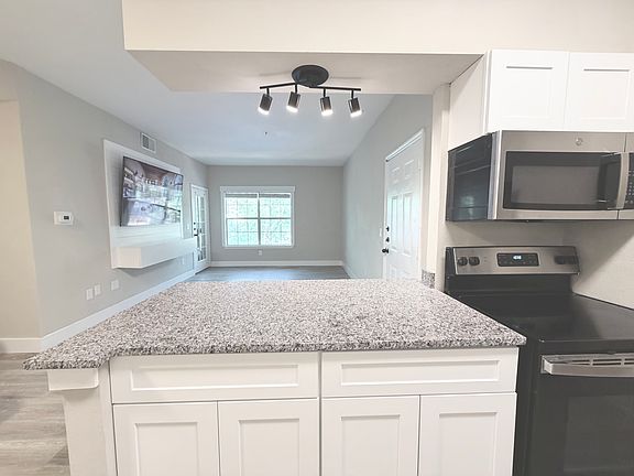 New Kitchen Granite and Cabinets.