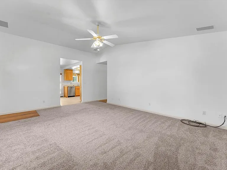 2863 Sandstone Dr — Photo 8