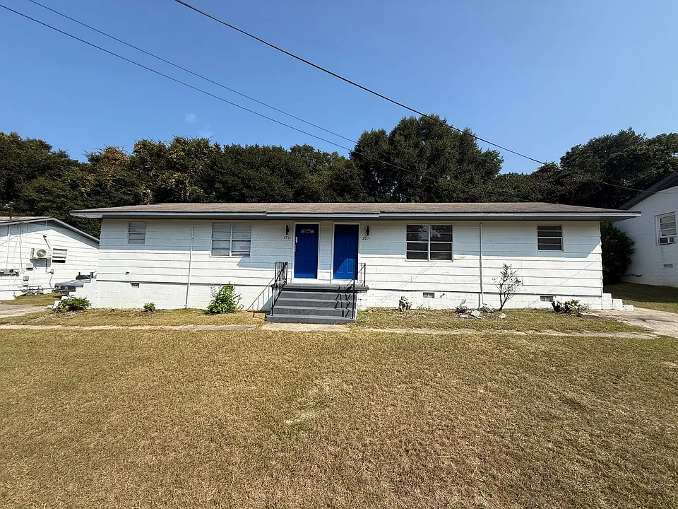 2913 Skyline Dr