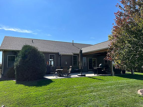 5th image of 622 Westminster Dr