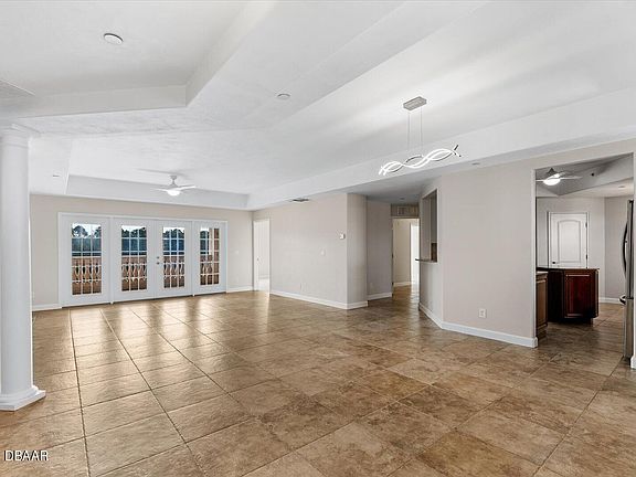 2nd image of 424 Luna Bella Ln APT 428