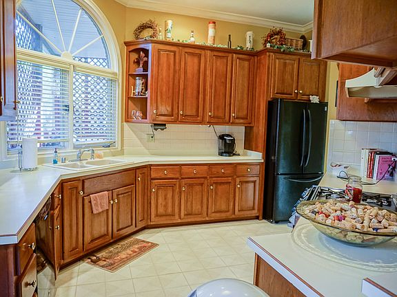 spacious kitchen