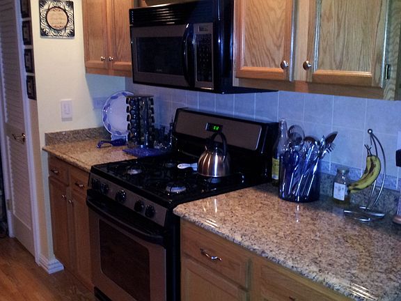 Oak Cabinets and Granite Cou