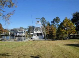 15028 Choctaw Dr, Kiln, MS 39556