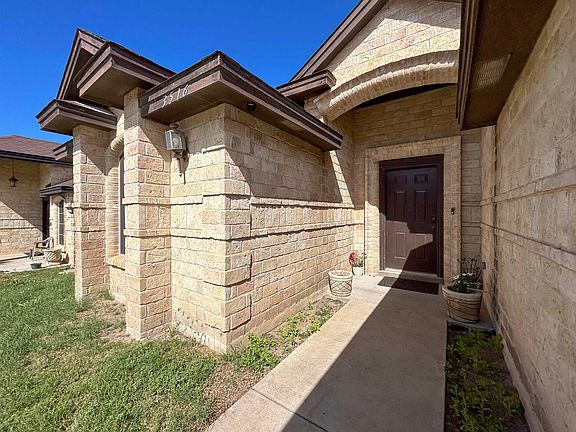 3rd image of 3516 Aguanieve Dr