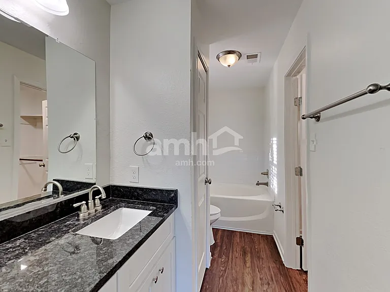1034 Chase Park Dr — Photo 11