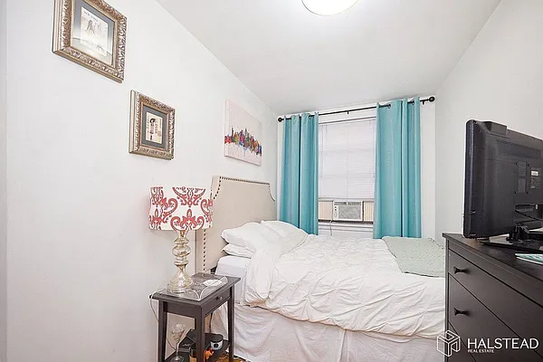 Rented by Halstead Real Estate | media 44