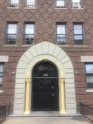 Rented by Camelot Realty Group | media 29