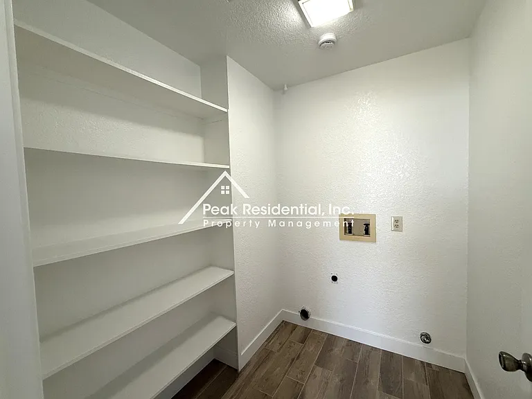 9378 Rolling Glen Ct — Photo 22