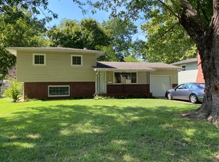 439 S Spring Creek Dr, Derby, KS 67037