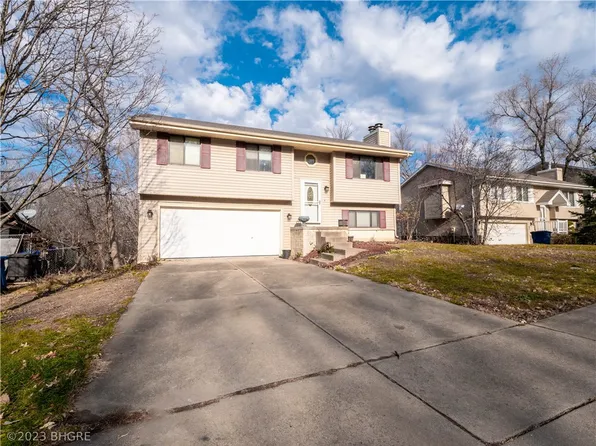 816 E Hackley Ave, Des Moines, IA 50315