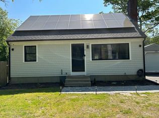 12 Mello St, East Falmouth, MA 02536