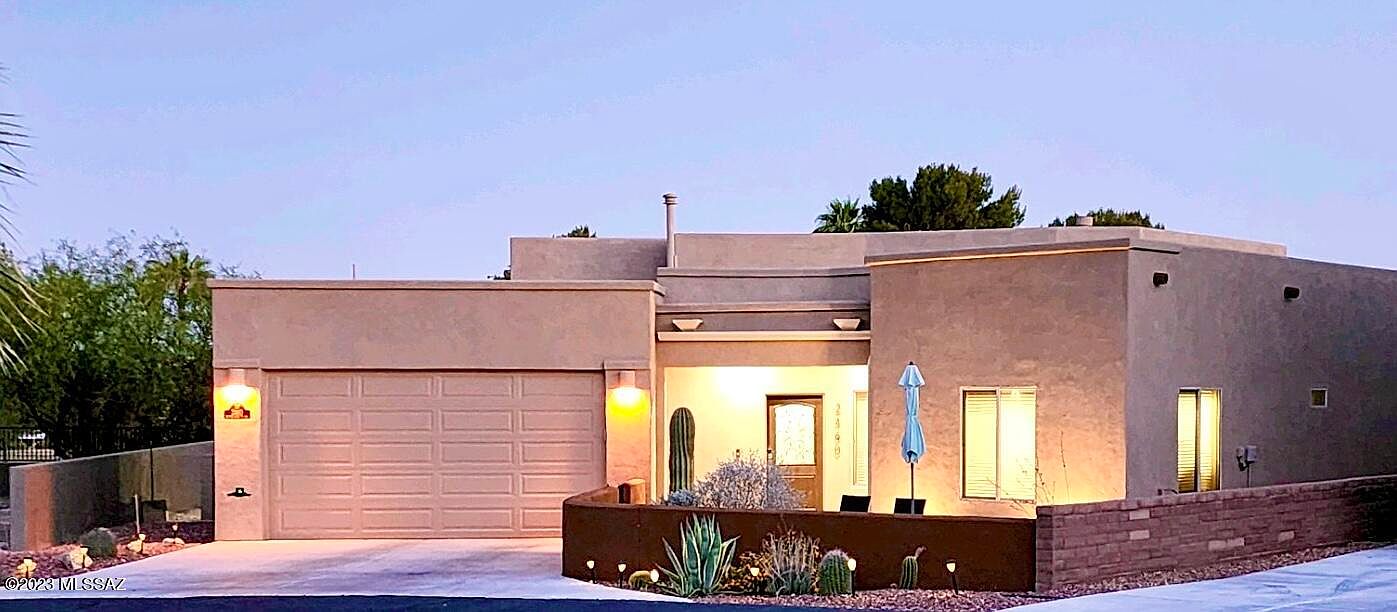 2460 S Triangle X Ln