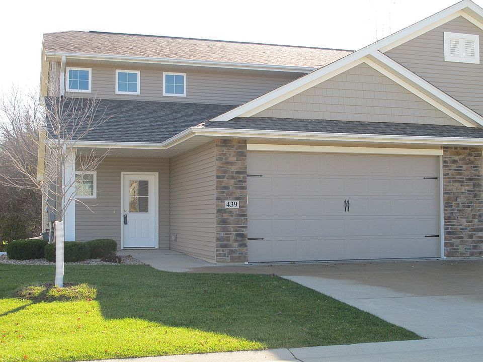 439 Cimarron Dr, Hiawatha