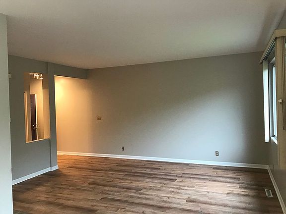 4th image of 6253 Commonwealth Dr #6253