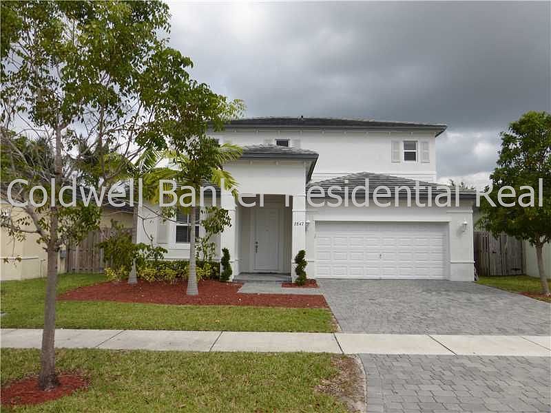 1st image of 2847 NE 2nd Dr