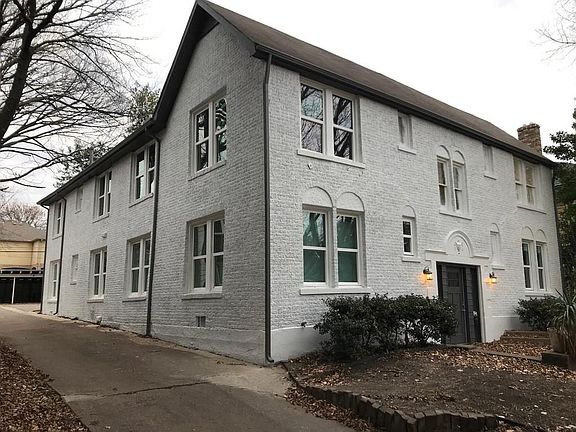 3rd image of 6343 Richmond Ave APT 3