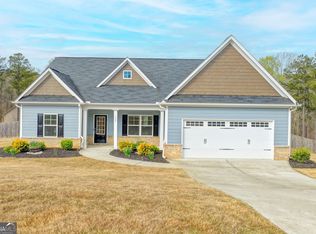 122 Moriah Woods Dr, Auburn, GA 30011