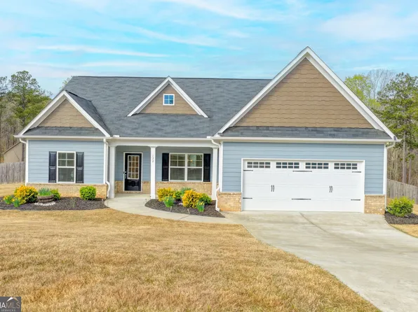 122 Moriah Woods Dr, Auburn, GA 30011