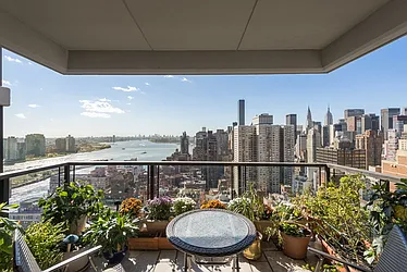 Sold by Nest Seekers International