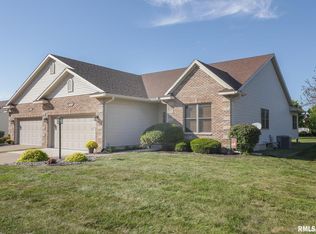 5210 Friendship Dr, Davenport, IA 52804