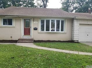 1538 Walnut Ave, Merrick, NY 11566