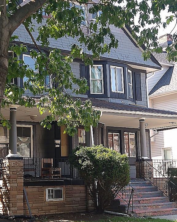 Front of duplex 
