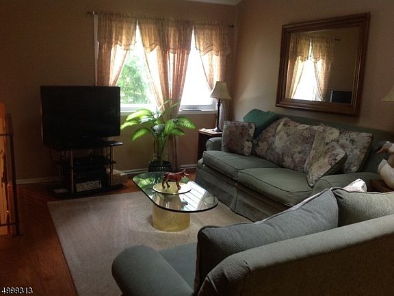 2nd image of 53 Foxtail Ln